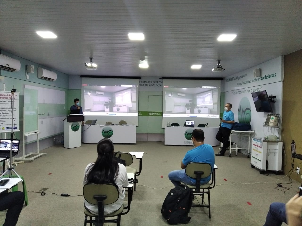 Aula na Residência de Medicina de Emergência